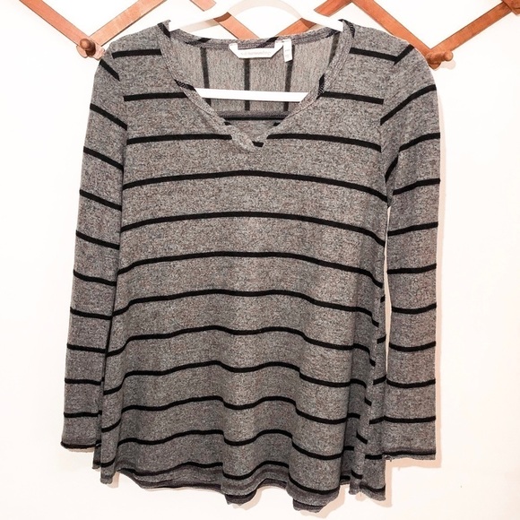 3/$25 🙌🏼 Soft Surroundings Striped Long Sleeve Top - Picture 2 of 5